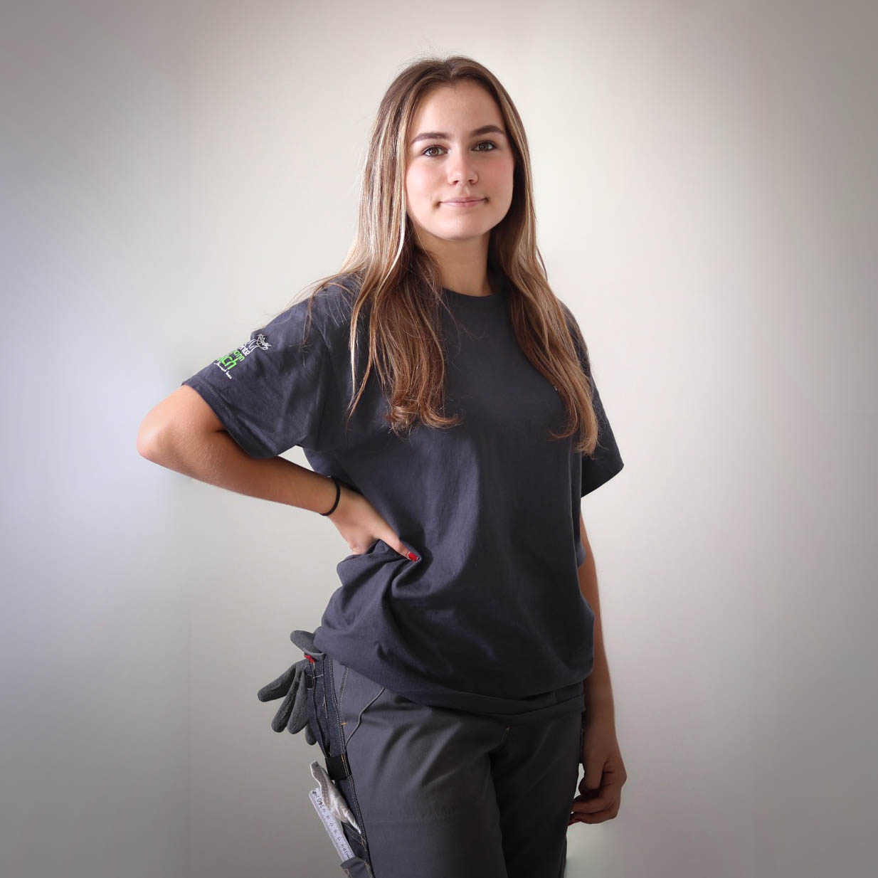 Emma-Lou, Apprentie menuisière